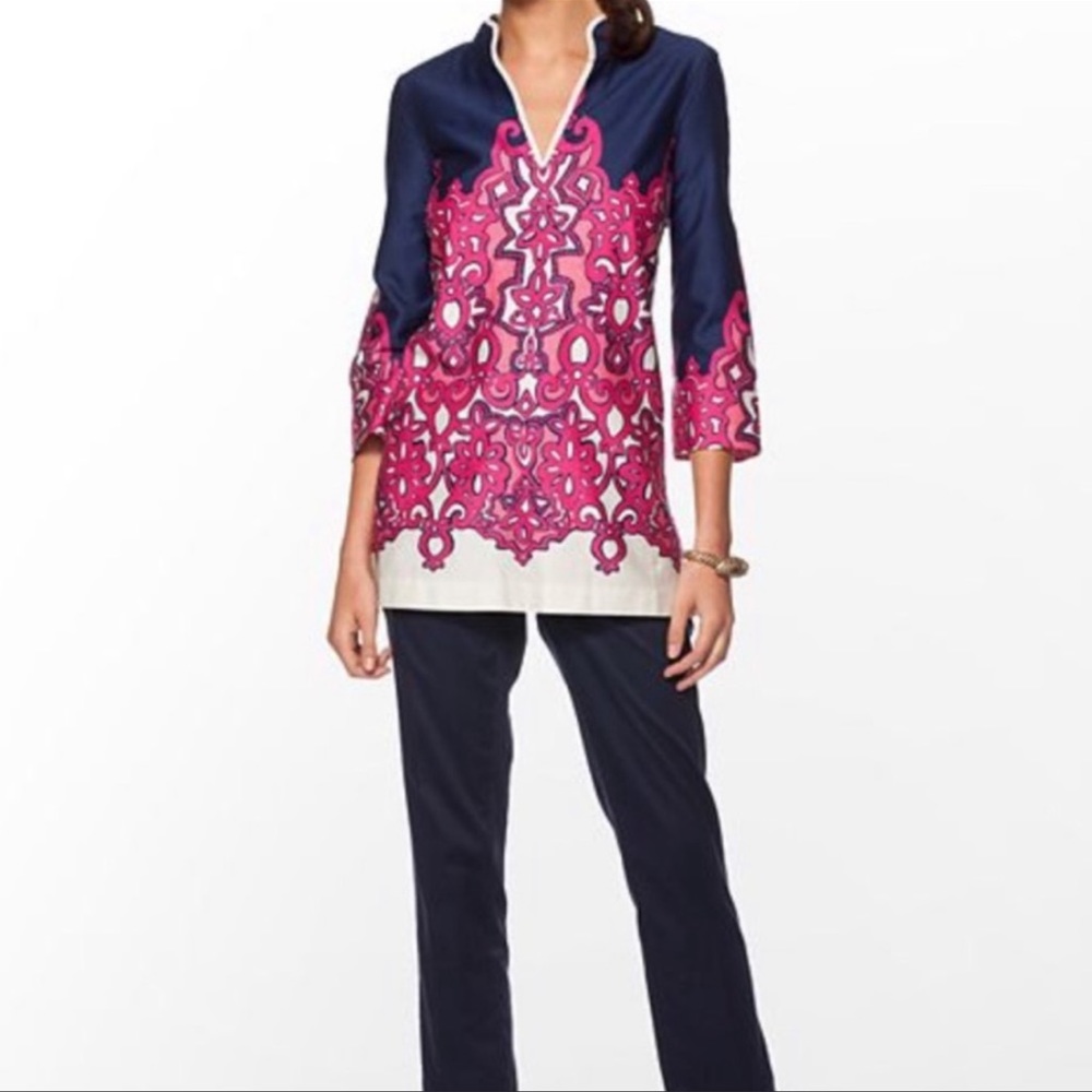 Lilly Pulitzer 3/4 Sleeve Ciara Tunic medium
100% Cotton size Small